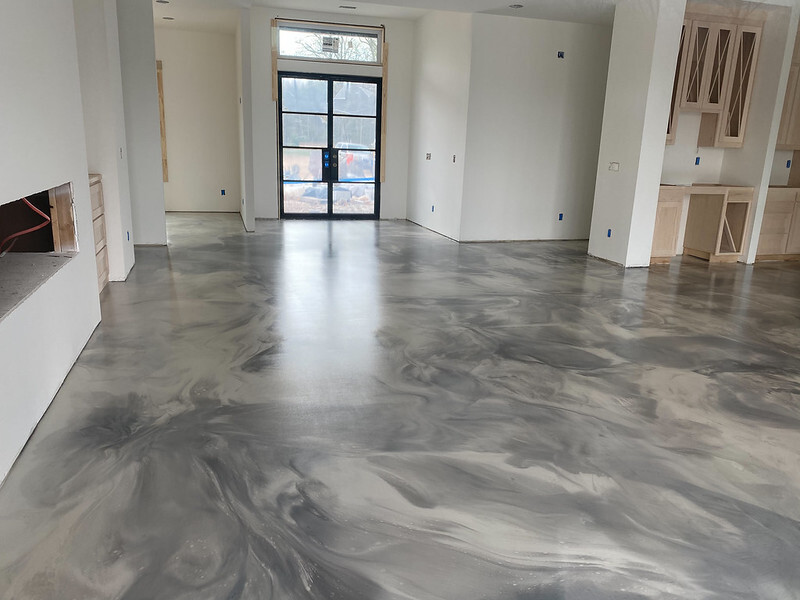 This image shows an industrial plant with an epoxy painted floor.